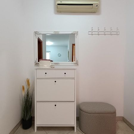 Apartments Kraljic I Baska  Exterior photo