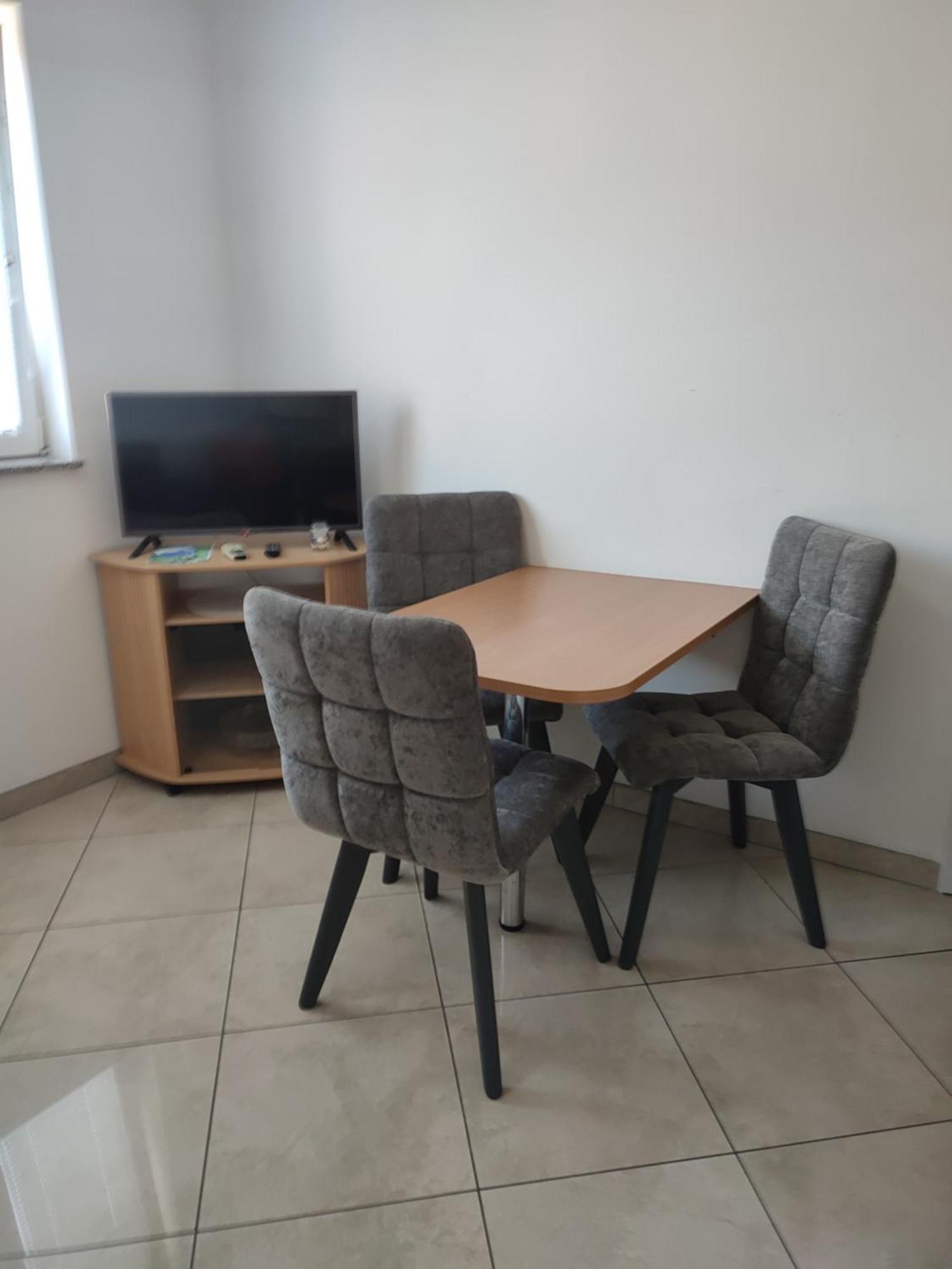 Apartments Kraljic I Baska  Room photo